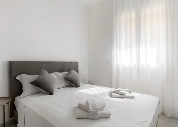 Le Dodici Porte - Porta Mascarella 1 By District